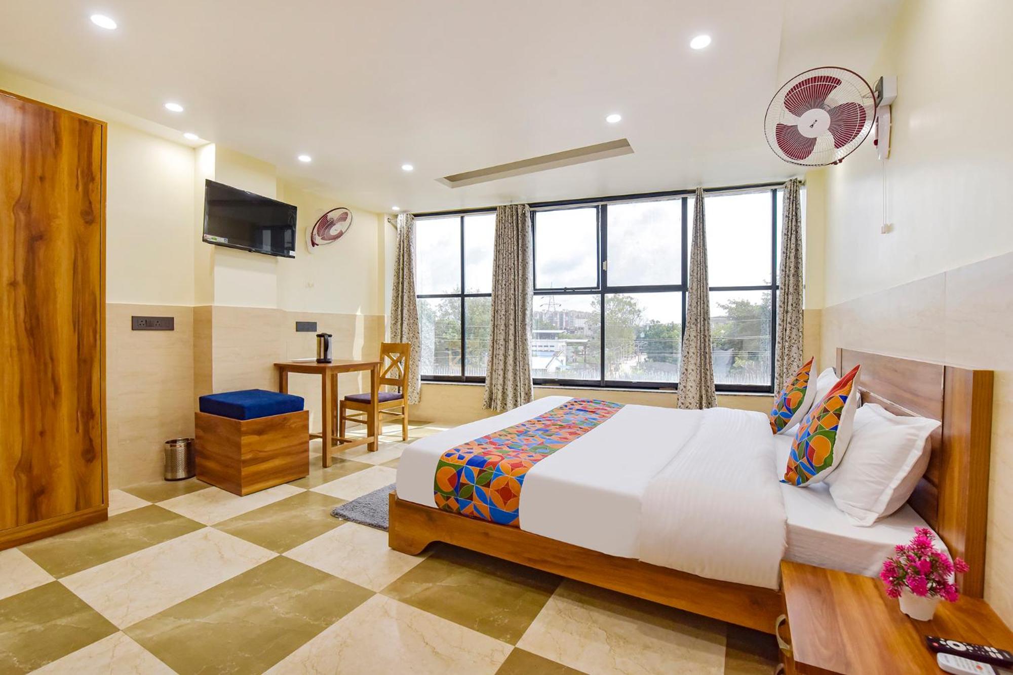 Fabhotel Elite Clement Town Exterior photo