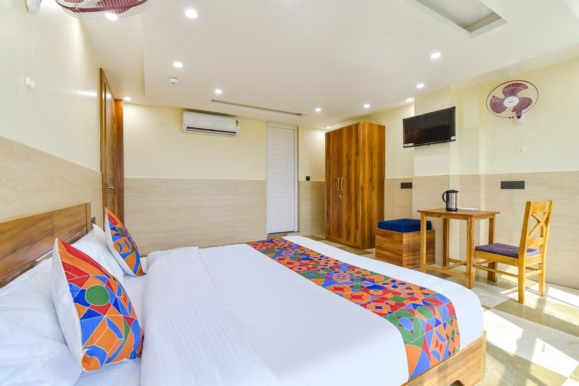 Fabhotel Elite Clement Town Exterior photo